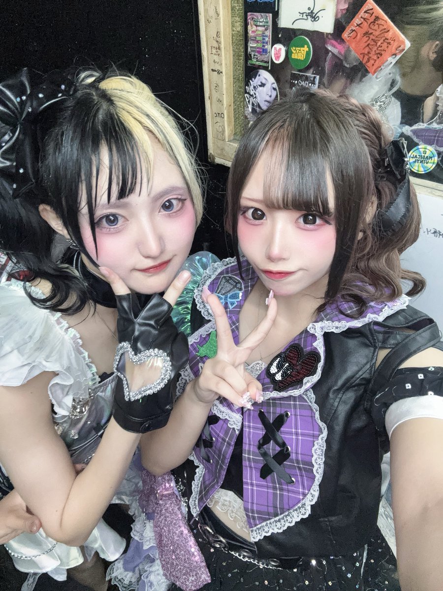fruity_juri's tweet photo. まあい卒業ありがとうございました！

まだ実感ないよー！なんだかんだぜったいに泣くと思ったんだけど井沼らしいライブでほんとうにたのしかったです！💮✨

平日でもたくさんの方が来てくれて井沼はファンの人たちからもメンバーからもとっても愛されるなーって思いました！🎶♡

いぬまだいすきだよ https://t.co/F6qU0XSbgC