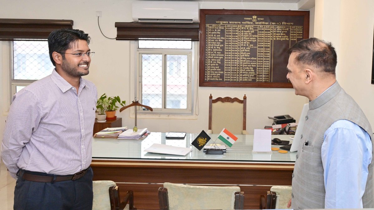 svoruganti1466's tweet photo. The enthusiasm and work ethic of young Joint Secretaries powers the Secretariat - with Shri Dhiraj Kumar Singh IAS Joint Secretary Department of Personnel in his office today

29 July 2026

@BhajanlalBjp 
@DIPRRajasthan 
@RajGovOfficial 
@RajCMO 
@PIBJaipur https://t.co/iCb5ChNVnM