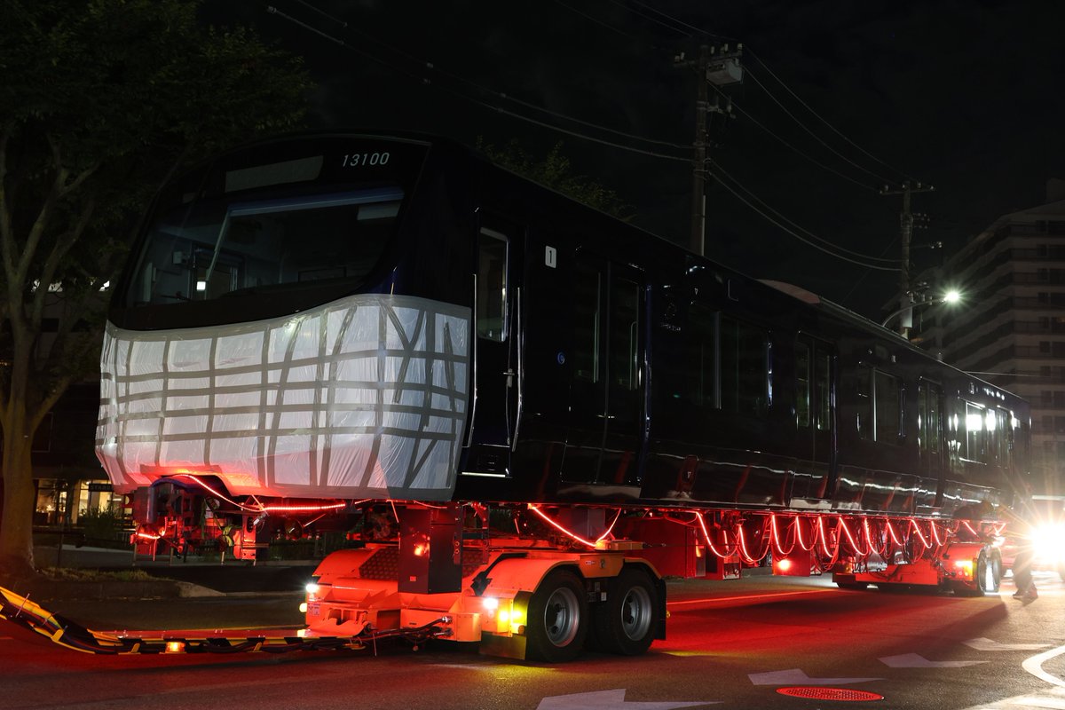 MT172934's tweet photo. 7/30
相鉄13000系13100号車総合車両製作所出場陸送 https://t.co/iXYeQQFrI8