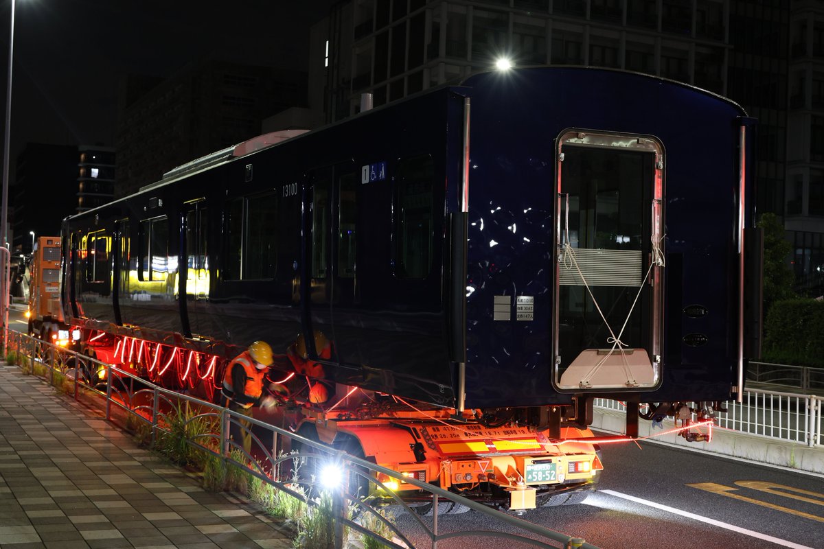 MT172934's tweet photo. 7/30
相鉄13000系13100号車総合車両製作所出場陸送 https://t.co/iXYeQQFrI8