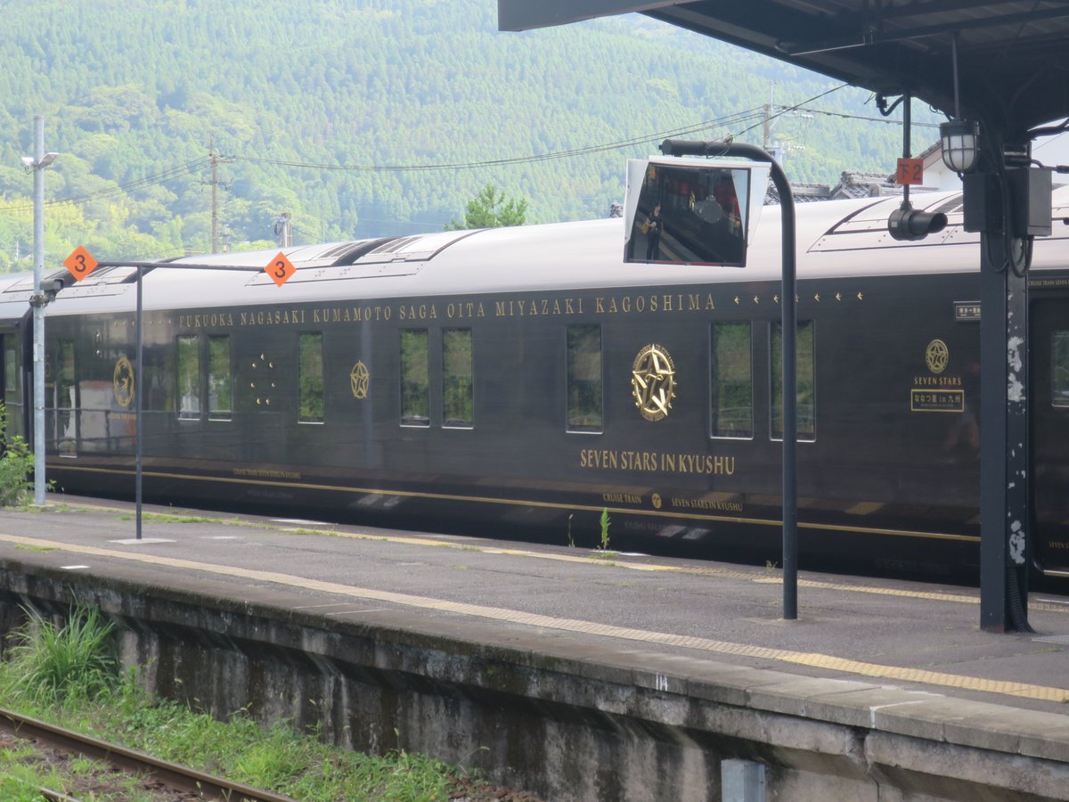 HiRo_Tan5's tweet photo. でんこのチラリズム
というわけで温泉入ったらでんこの元ネタが居た件。駅に着いたタイミングが悪くてじっくり見れなかったけど途中下車してなかったらすれ違うだけだったので下車して良かったなと。 https://t.co/NAJUW63ST9