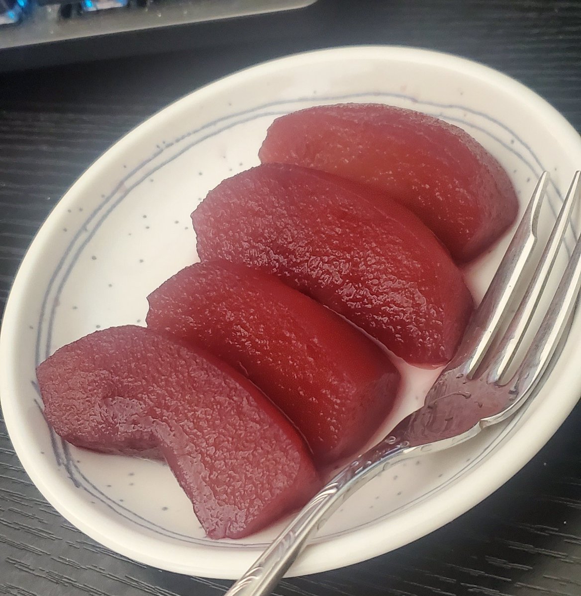 0nanofei0's tweet photo. ちょうど良いおやつになっておる
#ふぇいちゃん食堂 https://t.co/FT2B7qk48c