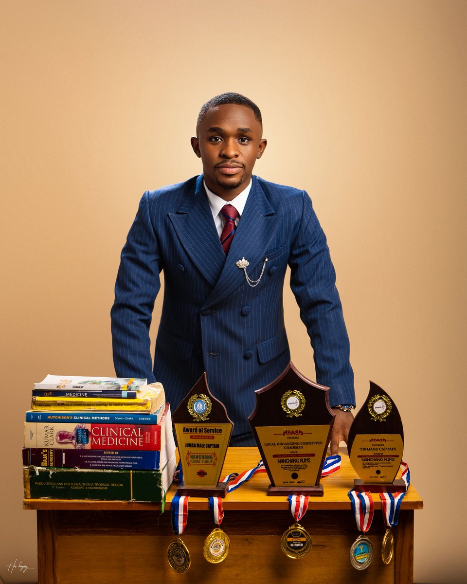 itskums's tweet photo. Tomorrow my mates and I will be inducted into the Medical and Dental Council of Nigeria.

What started as a dream has become my reality. 
What was supposed to take 6 years took nine challenging years.

Through it all, I am most grateful for the unwavering support from Family

1/2 https://t.co/H2Unsnu5UR