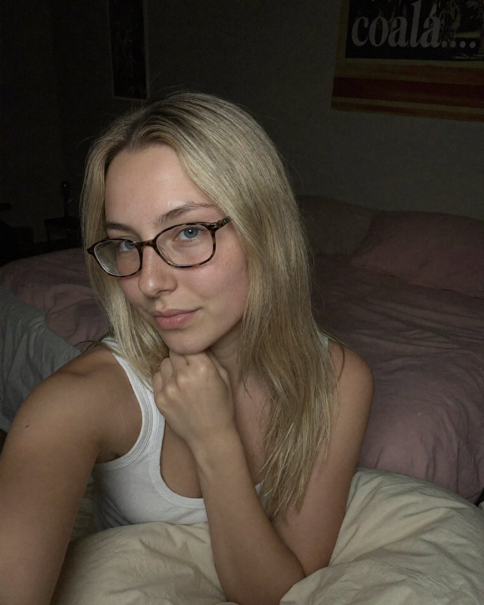 tslena_softly's tweet photo. Can a trans girl be this cute and still your type? 🫶🏳️‍⚧️ https://t.co/PPDeLSr0ui