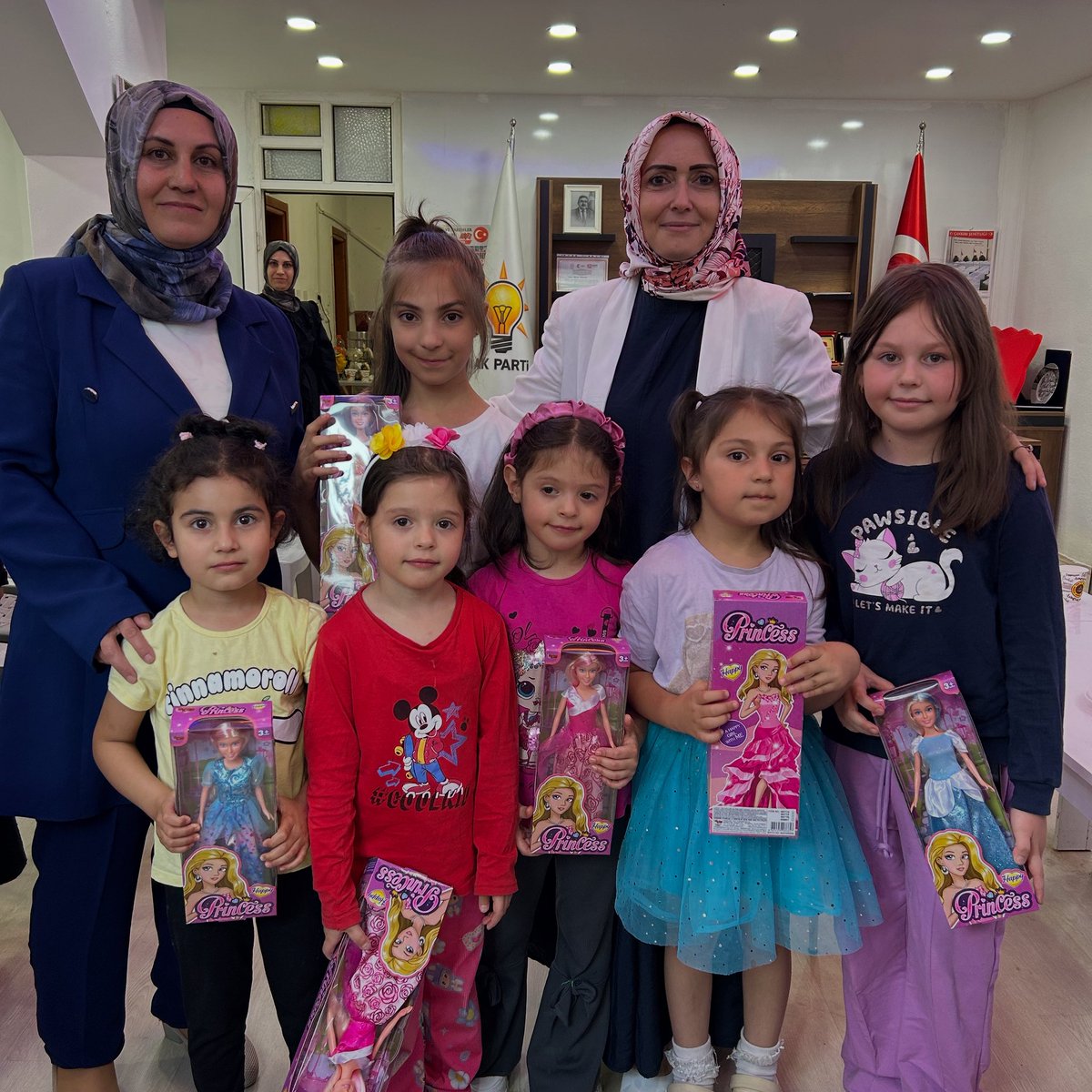 akkadincankirii's tweet photo. 📍Kurşunlu

Çocuklar bugünün yarını , yarının umududur…..💙🌸 https://t.co/UAnTMKzxbt