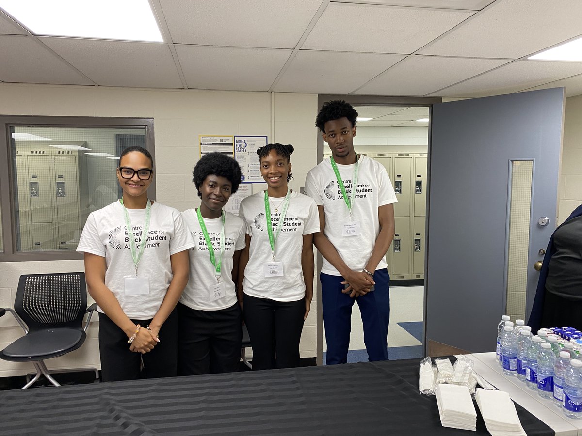 tdsb_cebsa's tweet photo. ✨ Meet Our 2026 BSSLP Peer Mentors! ✨
They are returning @tdsb student leaders who help to shape this year's Black Student Summer Leadership Program. They mentor, support leadership development, facilitate learning, &amp; lead a Youth Participatory Action Research (YPAR) project. https://t.co/yjPDp8YIRv