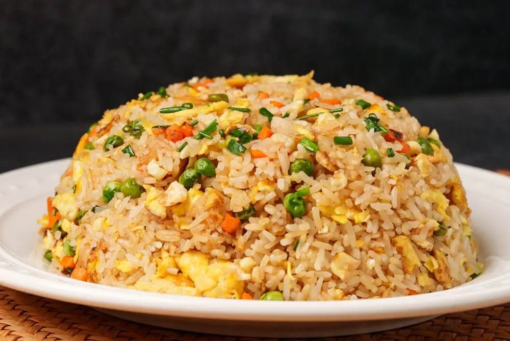 astoundingkiwi's tweet photo. 6) 
👈 Egg fried rice (蛋炒饭 / danchaofan)
👉Stir-fried beef noodles (干炒牛河 / ganchaoniuhe) 
These are simple and cheap homestyle dishes
https://t.co/pCkmUMsdYU
https://t.co/C60WF20OcN https://t.co/Bfp3rjTECH