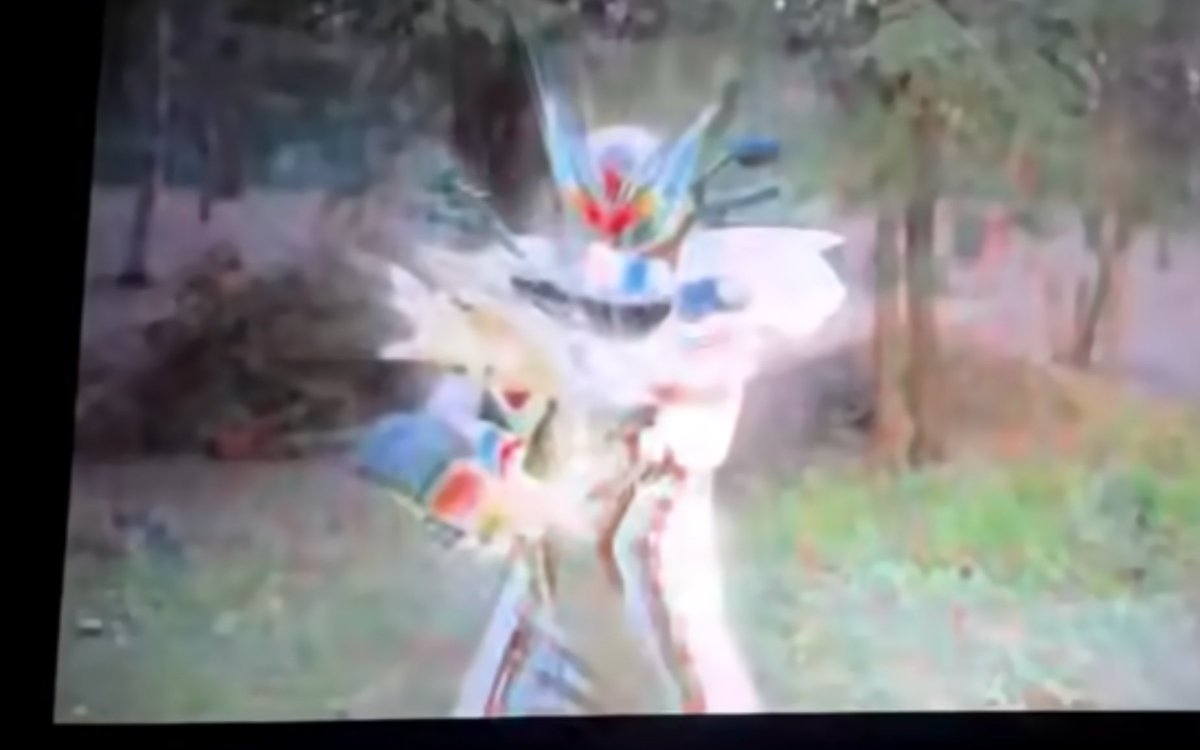 this pose looks familiar..