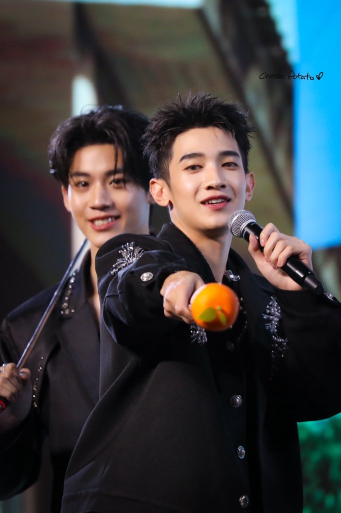 CheesePotato13's tweet photo. Look！！
#AlmondProgress
#WhenOrangesFallFinalEP
#ด้อมภภ https://t.co/8AsKnu8kjr