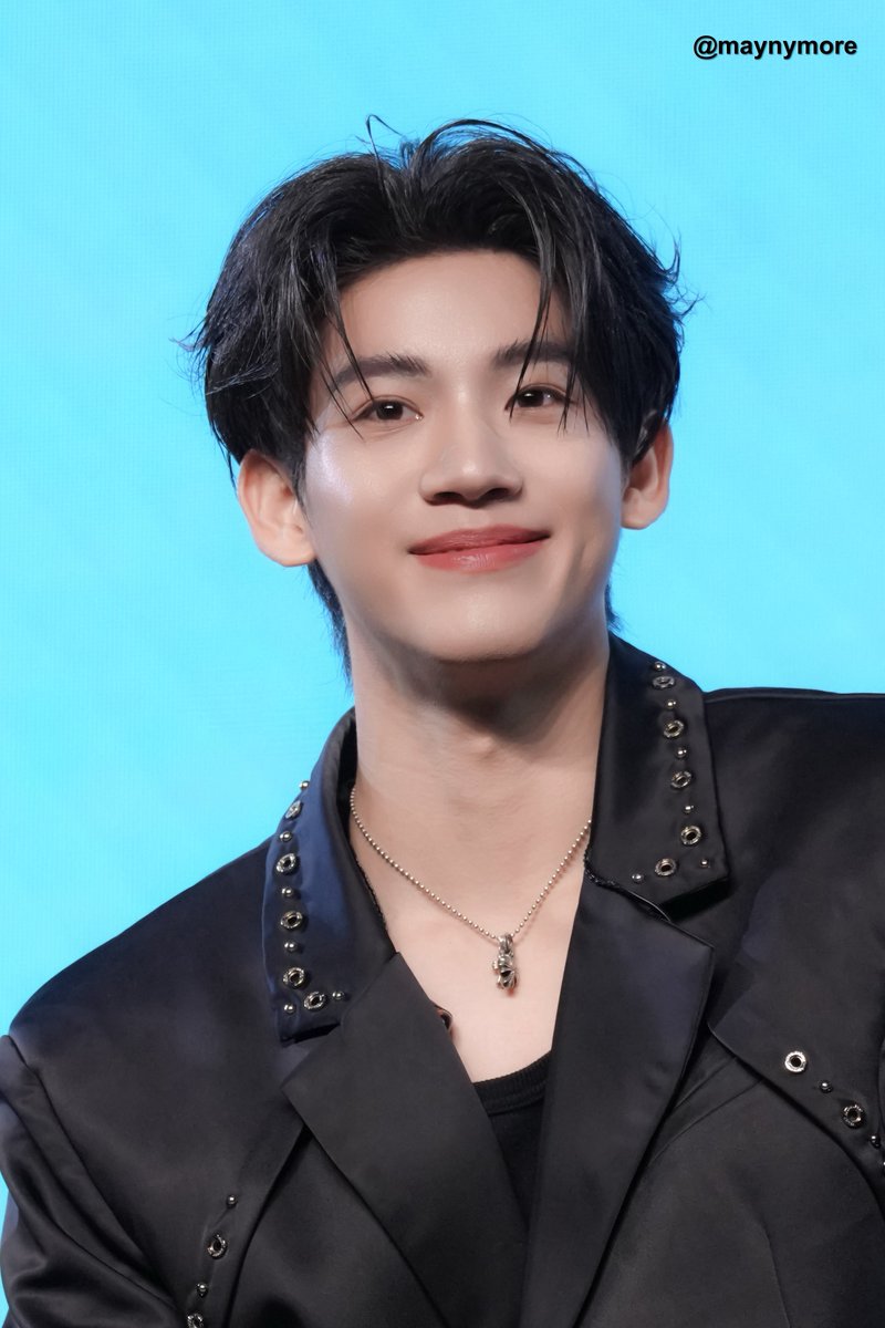 maynymore's tweet photo. หล่อด้วยน่ารักด้วย💙✨ 

TONSOM FINAL FAN MEETING

#WhenOrangesFallFinalEP
#Almondbabybigboy https://t.co/VB3qciK9GS