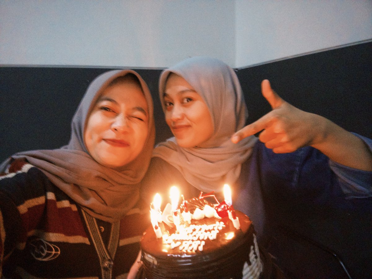 madebymair's tweet photo. terima kasih anak baik 🥰 https://t.co/K08mSmqncs