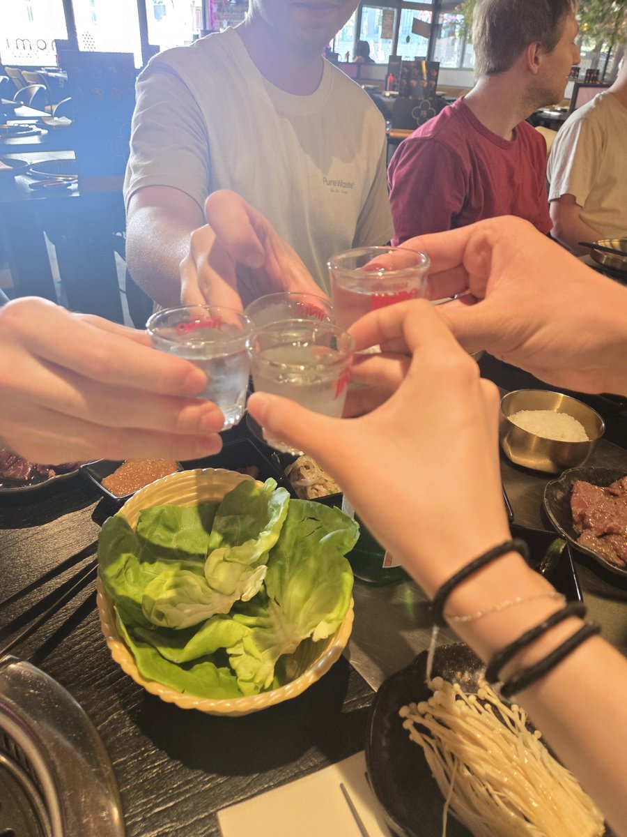 Kata_chuu's tweet photo. Nom nom
#coe2026 #kbbq https://t.co/aJcHOEstS3