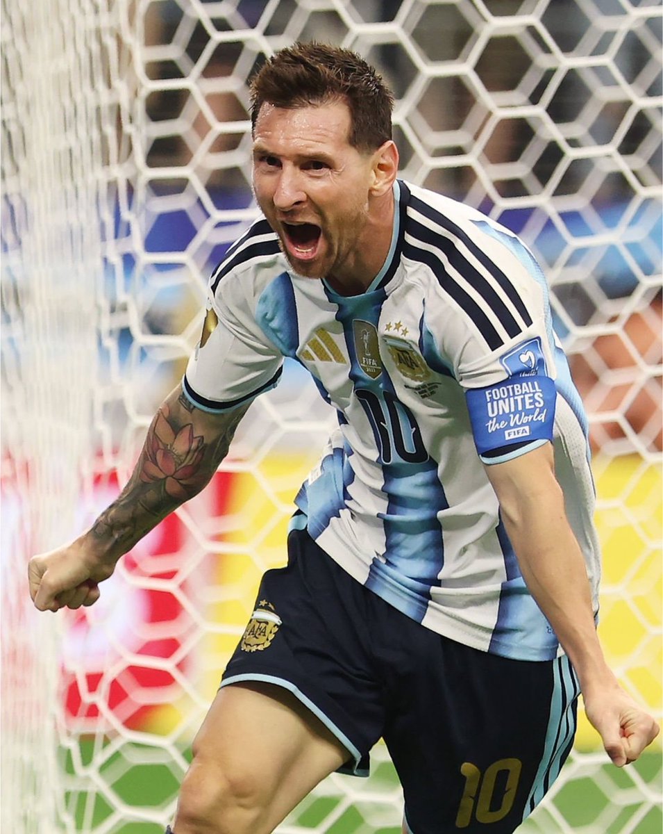 centregoals's tweet photo. 🚨🚨🎙️| Gerard Piqué on Lionel Messi's World Cup: 

“I think he proved once again that he is the 𝐆𝐑𝐄𝐀𝐓𝐄𝐒𝐓 𝐏𝐋𝐀𝐘𝐄𝐑 in history with this World Cup.” 

“He scored many goals and led his national team to a new final. In the end, he couldn’t win it, but I’m sure he’ll be very proud of everything he achieved.”