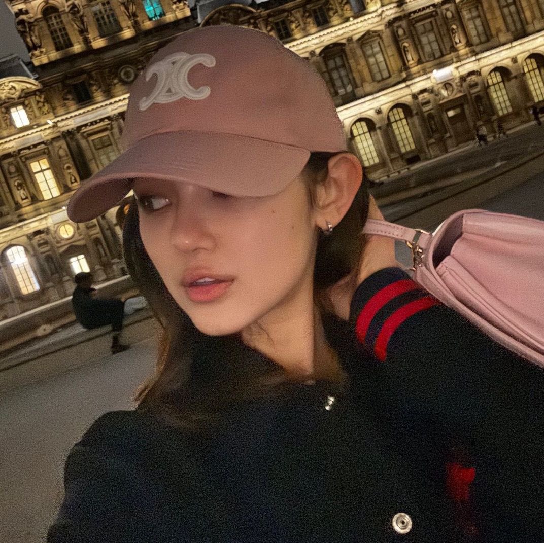 modanimoles's tweet photo. ⋆｡𖦹 https://t.co/tfA7IKNzR8
