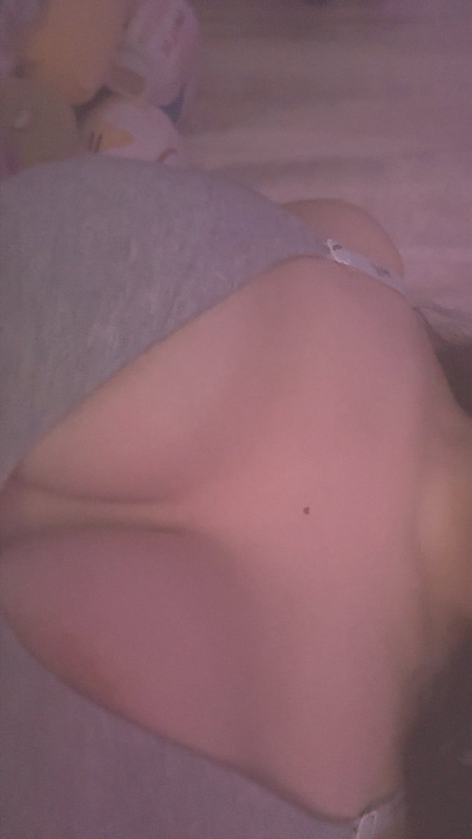 sprinklepwie's tweet photo. more recent boobsas ! ! 

#nsfwtwtًً #nsfwtwt #cnc https://t.co/pHscMFclga