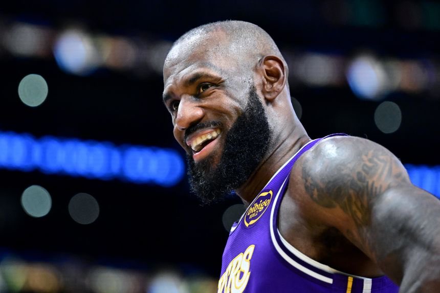 bronhistory's tweet photo. “I think Philadelphia's going to energize him… Maybe we get two…Maybe we get four.”

- Rich Paul on LeBron James signing with Philly

🔥🔥🔥

(via @mcten) https://t.co/KXw7kQBr0A