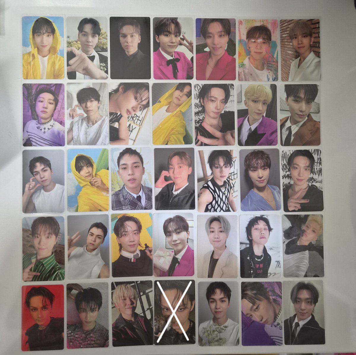 VT23738666's tweet photo. 세븐틴 포카 양도

장당 0.1
https://t.co/EBMmry2LO6

콘서트 캐럿존 캐럿랜드 트레카 럭드  양도 캐럿  콘서트 캐럿반 썬더 앨범 특전 이즈위 에스쿱스 scoups 준 jun 호시 hoshi 우지 woozi 디에잇 the8 민규 mingyu 승관 seungkwan 버논 vernon 디노 https://t.co/NKNyLvykma