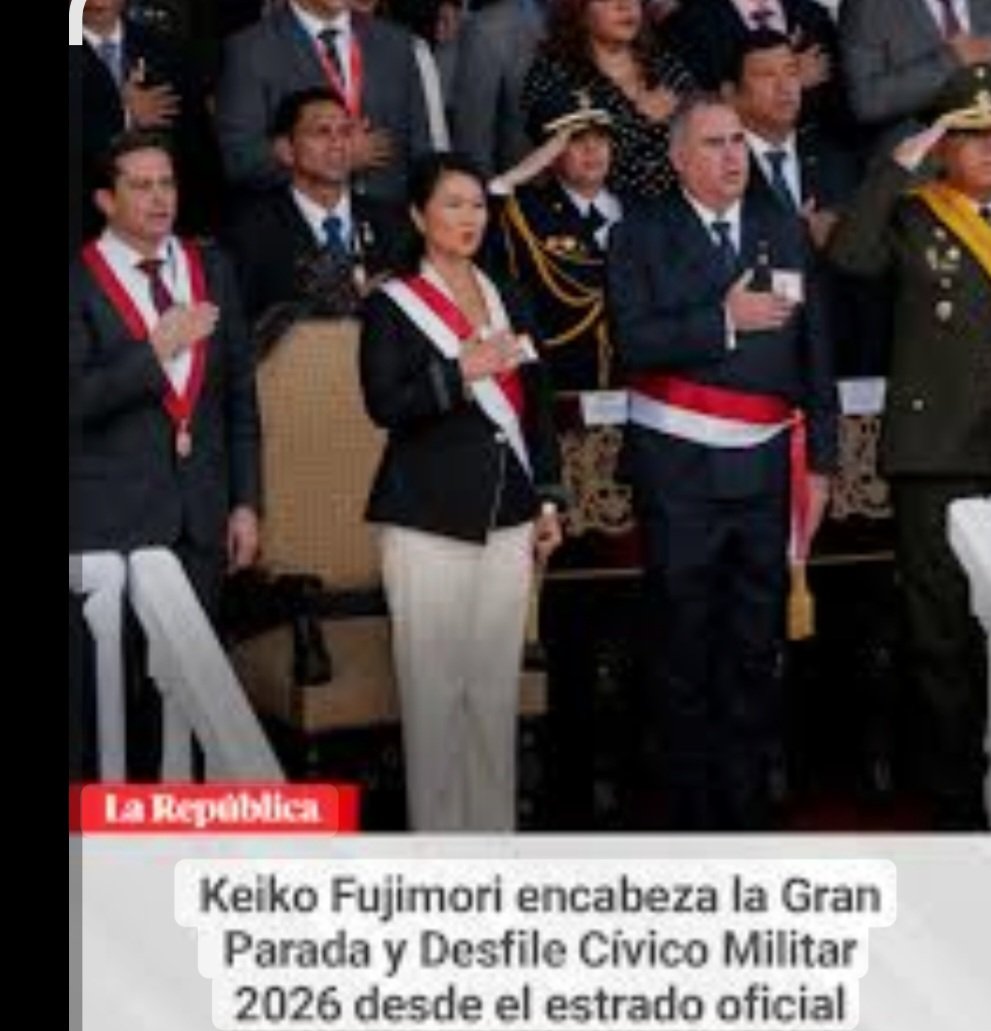 LAMZ50004620's tweet photo. PREMIO AL ESFUERZO Y TENACIDAD! 
Si lo pudo !! 
La Presidenta @KeikoFujimori @presidenciaperu, en impecable y emotivo Desfile Militar y el aplauso multitudinario del Pueblo. 
Viva el Perú 🇵🇪 https://t.co/3HrEnQhtNa
