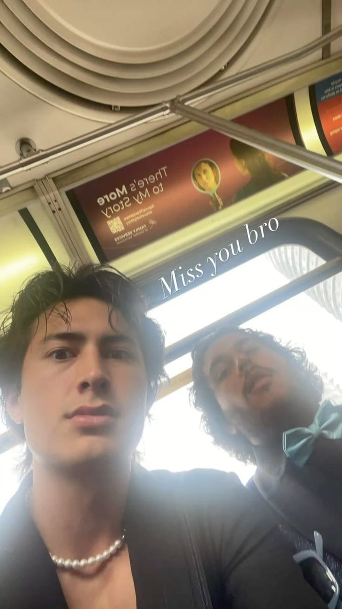 thehudprint's tweet photo. easily one of hudson's best selfies (thank you shorya) https://t.co/icJt89R9jR