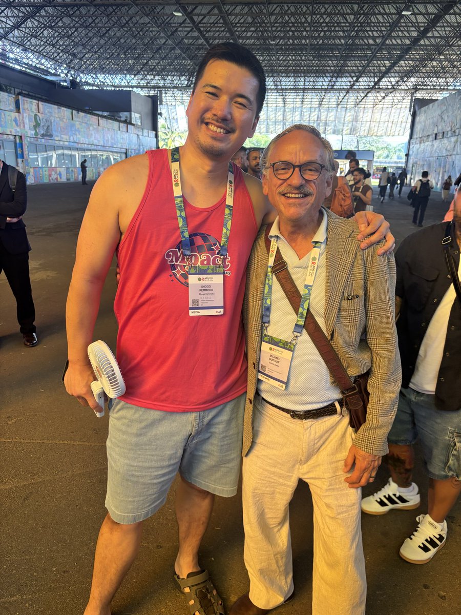 neolithicrumba2's tweet photo. Today I met @shogosensei1 and on Instagram @AcepGates both with @mpactglobal Ending HIV stigma with their Kiss-in action just outside the Global Village @iasociety @AIDS_conference #HIV #NoShame #PLWH https://t.co/WGp4QFuSSl