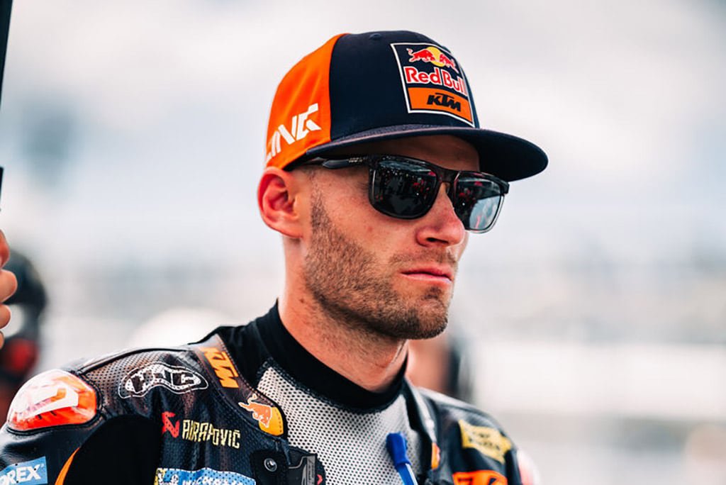 FranckyHawk29's tweet photo. 🚨 BREAKING | Brad Binder in BMW dal 2027 nel Mondiale SBK.

Il 30enne sudafricano approderà tra le derivate di serie per affiancare il confermato Miguel Oliveira. 
Prenderà il posto di Danilo Petrucci.
#MotoGP https://t.co/PQRHnB3Y0P