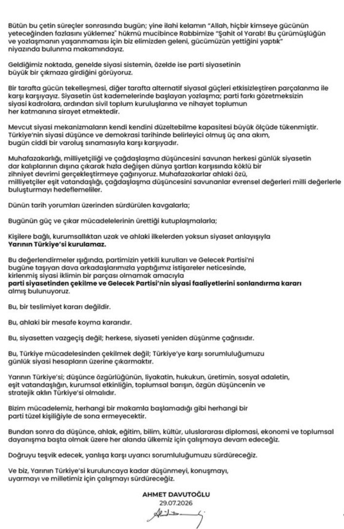 OrnekHaber's tweet photo. Gelecek Partisi siyasi hayatını noktaladı...
#AhmetDavutoğlu 
#SONDAKİKA https://t.co/wWgaUZj9or