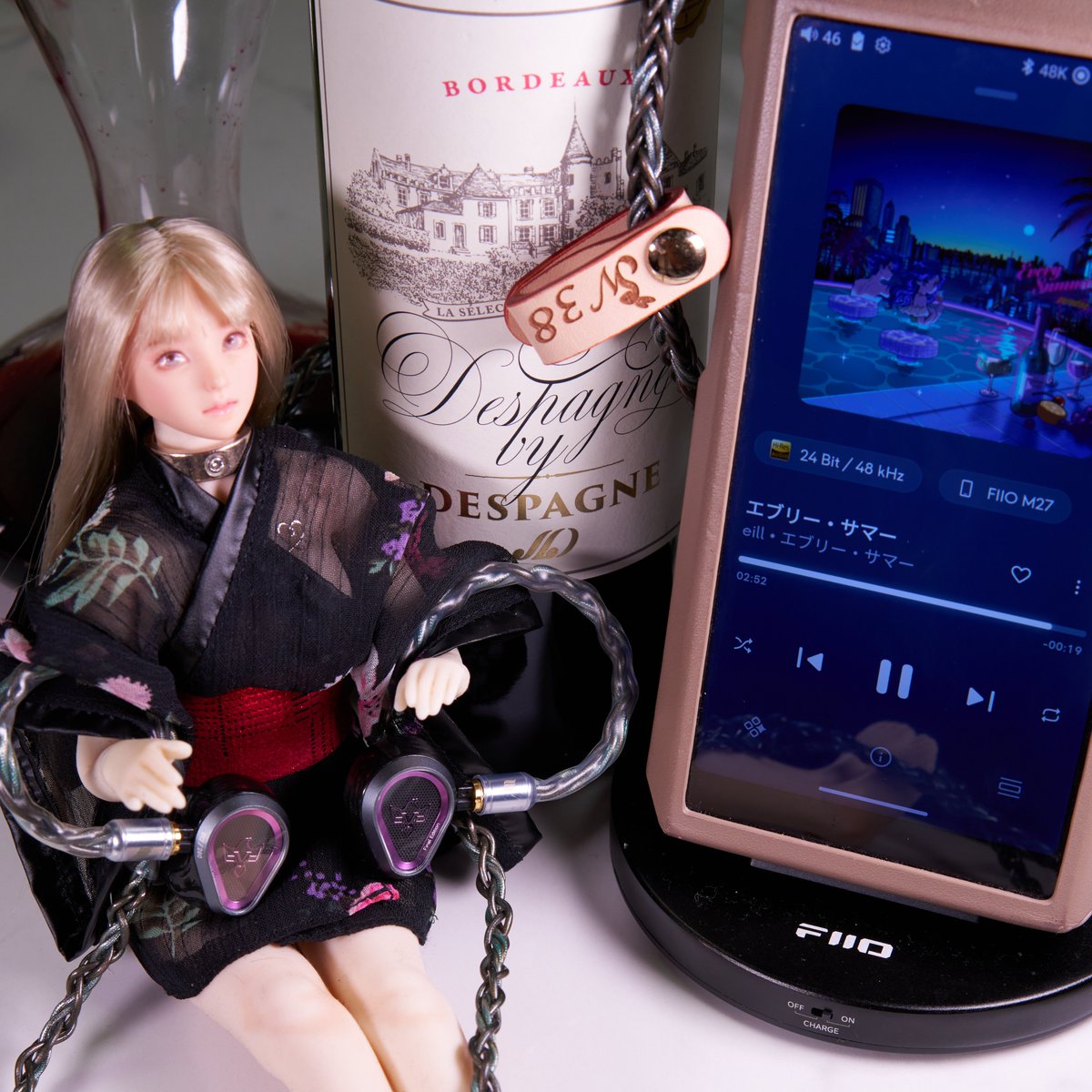 contaprism's tweet photo. ファミマの神の雫ワインを飲みながら終不死鳥で聴くeillちゃんのエブリー・サマー最高🍷
#eill #エブリー・サマー
#VisionEars #PhönixFinalEdition
#SympathieWorks #SW46 #Euphélia https://t.co/AUCA6cuHsI