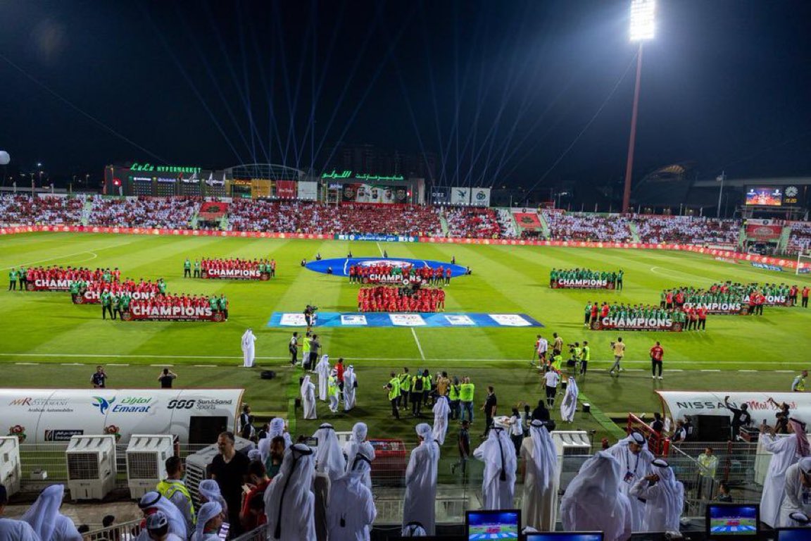 Bani7amad's tweet photo. تتكرر مطالب الجمهور بشأن ملف الانتدابات والتعاقدات، وتخرج أصوات مطالبة بالتغيير في عدة مجالات وهي جميعها تصب في اتجاه واحد، وهو تحقيق المصلحة العامة للنادي أولاً.

ومع كامل الأسف، فإن هذا الأمر يتكرر باستمرار، إذ لا يمكن أن نتوقع تحقيق الآمال أو تجاوز التطلعات من فرق عمل أمضت سنوات طويلة في مواقعها، وبعضها تجاوز الـ14 عامًا بينما ظل عملها محدودًا ومتكررًا، بل إن الأداء في بعض الحالات يتراجع بدلًا من أن يسير في منحنى تصاعدي عامًا بعد عام.

وهذا هو الواقع مع كامل الأسف فيما يتعلق بالإدارة الرياضية والفنية، والجانب الإعلامي والتسويقي، وكذلك مجلس الجماهير.

فالتغيير في جوهره مفهوم إيجابي ومحفز، لكن العائق الحقيقي يكمن في مقاومة التغيير، لا في التغيير نفسه.