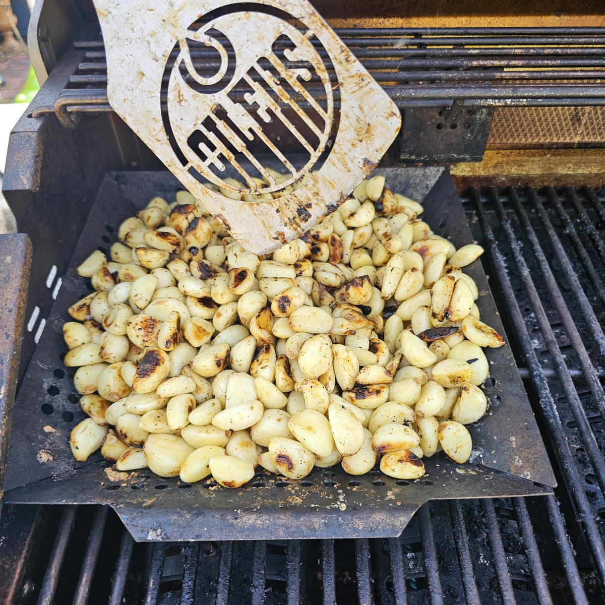 Barrel22dotcom's tweet photo. #smallbatch fire roasted garlic. Oilers Fans ??? https://t.co/o7DTC5YVF9