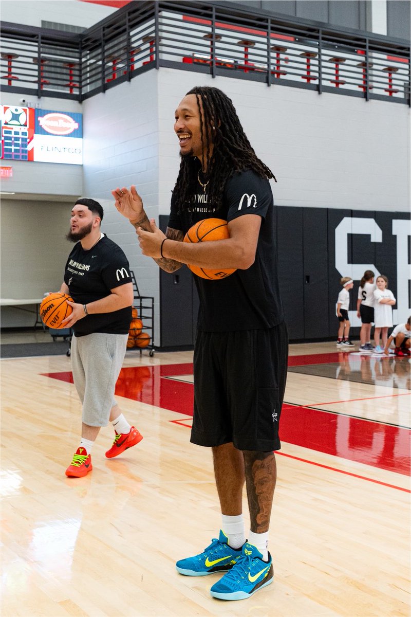 DAGENERAL2K's tweet photo. The harder you work the luckier you get 💯 #viral #dageneral215 #jaylinwilliams #okc #philly https://t.co/B02oXlR0pV