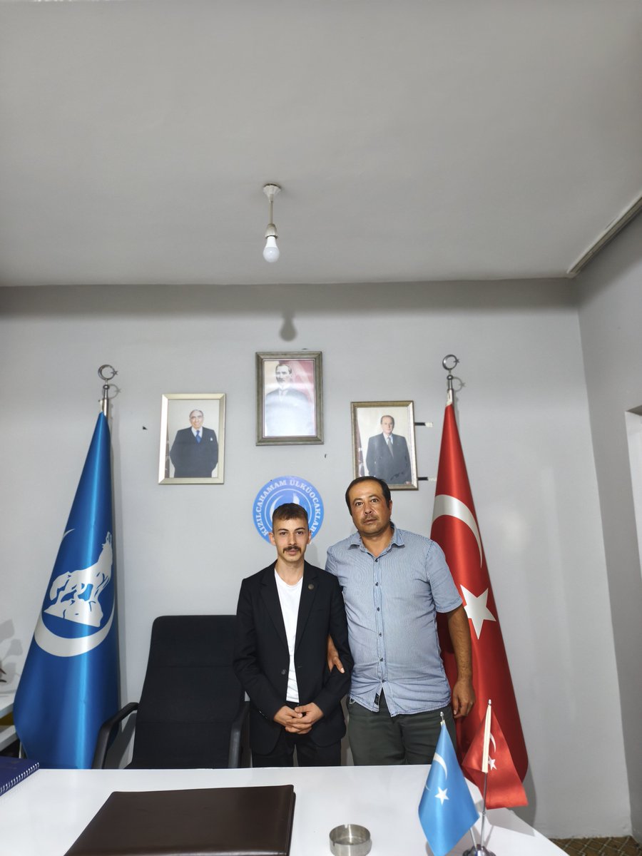 Khamam_ocak's tweet photo. Ülkü Ocakları Kızılcahamam İlçe Başkanlığı olarak bu gün Milliyetçi Hareket Partisi Kızılcahamam Türk Dünyası Sorumlu İlçe Başkan Yardımcısı Sn. Halil Ayyıldız Ocak başkanımız Sn. Kemal Yılmaz'a hayırlı olsun ziyaretinde bulundular. https://t.co/FapL0jcupF
