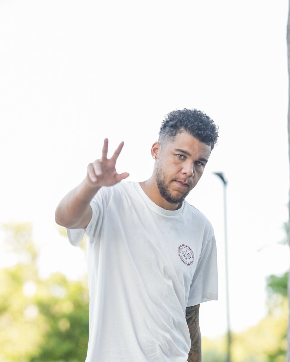 InterMiamiCF's tweet photo. The arrivals hit different today 👋💗 https://t.co/RofdUJE2kf