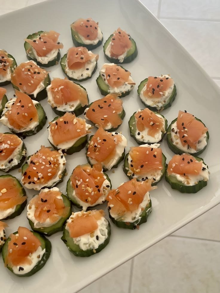 magkyuu's tweet photo. planning some meals for the week <3 Desperately need inspo so i dont go back to rice and mayo in my bowls https://t.co/5bG1EQCkPr