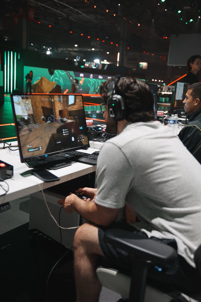 TeamVitality's tweet photo. Stage has been tested, and our COD boys are ready to dominate tomorrow! https://t.co/vSqVSaFT3O