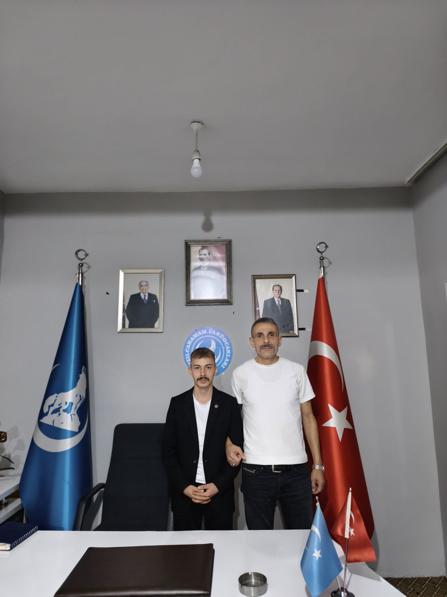 Khamam_ocak's tweet photo. Ülkü Ocakları Kızılcahamam İlçe Başkanlığı olarak bu gün Milliyetçi Hareket Partisi Kızılcahamam Teşkilatlardan Sorumlu İlçe Başkan Yardımcısı Sn. Adem Akbaş Ocak başkanımız Sn. Kemal Yılmaz'a hayırlı olsun ziyaretinde bulundular. Kendisine ziyaretlerinden ötürü teşekkür ederiz. https://t.co/mkgi6h7dD9