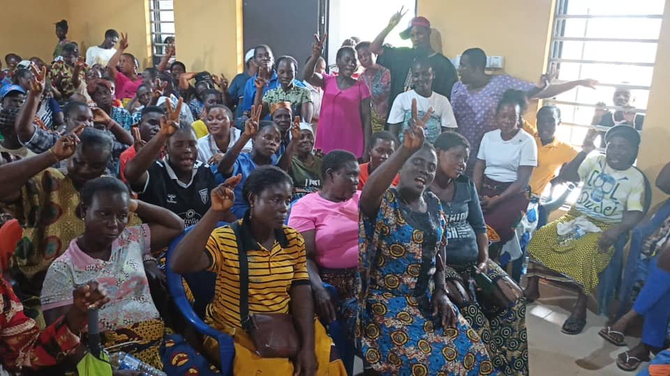 iamHSDickson's tweet photo. I have just seen photographs and reports of the meetings of women and youth support groups of the Nigeria Democratic Congress (NDC) in Ekeremor Town, Ward 8, Bayelsa West Senatorial District, as well as the meeting of the Community Leaders Forum of all communities in Ekeremor LGA.

I thank the community leaders, women, and youth leaders for their unwavering support all these years. Thank you for the support, loyalty, and prayers, even when you have not seen me for the past eight months, as I have been enmeshed in building a credible alternative opposition party for our nation, coordinating all over the country from Abuja.

We believe the people's will is supreme. Those who think they can shoot, kill, and maim their own people, every election season, with the security forces that are meant to protect the people, as well as write fake results with INEC, will be disappointed once again.

I will be with you shortly to thank and encourage you all. Together, we must remain vigilant and ready to democratically resist intimidation, oppression, violence, inducements, and every attempt to undermine the will of our people. We have defeated federal might severally before, and, by the grace of God, we shall do so again, with me leading from the front, as you know.

I want to assure you that every vote will count. There will be no room for violence, intimidation, or the deployment of security operatives and armed thugs against law-abiding citizens, as some people do.

Thank you once again for your prayers and  support for me and for all the candidates of our party.

NDC all the way!

NDC — OWO BRA-BRA PARTY!

~HSD