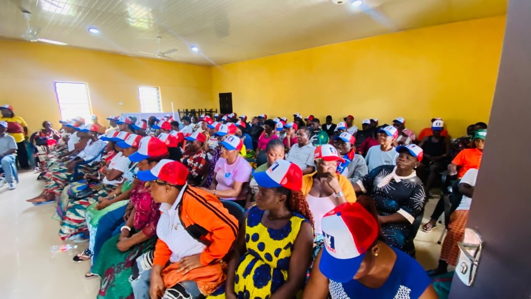 iamHSDickson's tweet photo. I have just seen photographs and reports of the meetings of women and youth support groups of the Nigeria Democratic Congress (NDC) in Ekeremor Town, Ward 8, Bayelsa West Senatorial District, as well as the meeting of the Community Leaders Forum of all communities in Ekeremor LGA.

I thank the community leaders, women, and youth leaders for their unwavering support all these years. Thank you for the support, loyalty, and prayers, even when you have not seen me for the past eight months, as I have been enmeshed in building a credible alternative opposition party for our nation, coordinating all over the country from Abuja.

We believe the people's will is supreme. Those who think they can shoot, kill, and maim their own people, every election season, with the security forces that are meant to protect the people, as well as write fake results with INEC, will be disappointed once again.

I will be with you shortly to thank and encourage you all. Together, we must remain vigilant and ready to democratically resist intimidation, oppression, violence, inducements, and every attempt to undermine the will of our people. We have defeated federal might severally before, and, by the grace of God, we shall do so again, with me leading from the front, as you know.

I want to assure you that every vote will count. There will be no room for violence, intimidation, or the deployment of security operatives and armed thugs against law-abiding citizens, as some people do.

Thank you once again for your prayers and  support for me and for all the candidates of our party.

NDC all the way!

NDC — OWO BRA-BRA PARTY!

~HSD