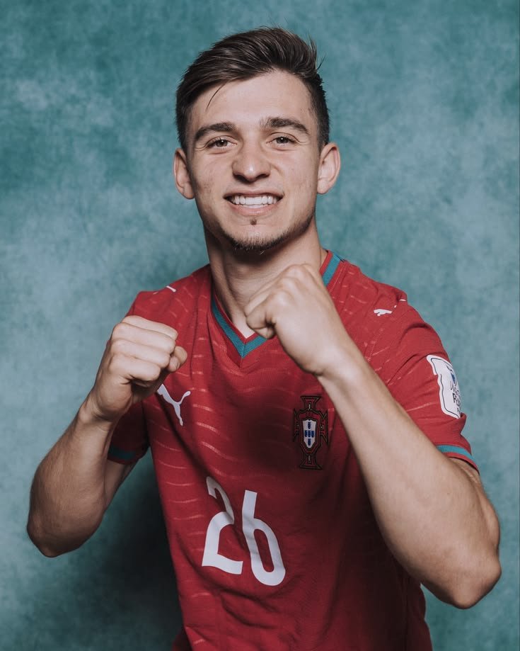 theFJEN's tweet photo. 🚨🇵🇹 BREAKING: Manchester United want to sign Francisco Conceição (23). 💣🔥 

Juventus want €50m to sell him.

— @Guardian https://t.co/WSgcSjYeQQ