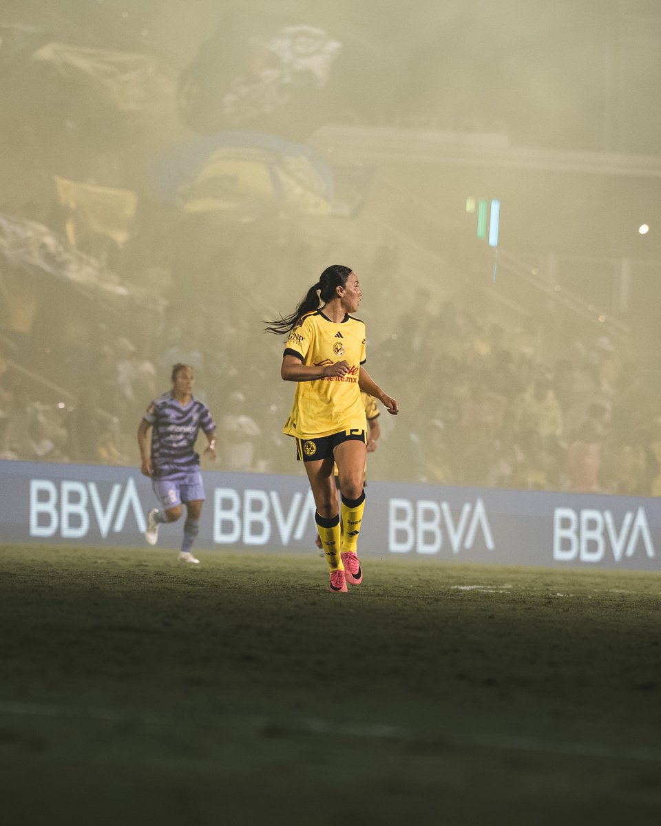capifuria's tweet photo. #KimberlyRodríguez 

Una jugadora todo corazón y terreno, qué corre y lucha hasta el final.

No hace mucho ruido, pero rinde mucho, jugadora callada pero cumplidora, profesionalmente dentro y fuera de las canchas. https://t.co/pNJzYqSxLg