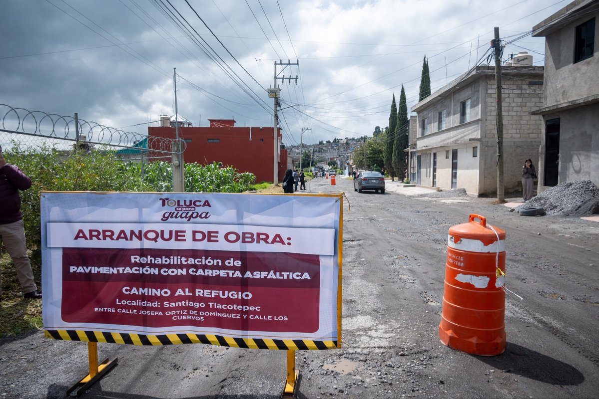 rimoba's tweet photo. Después de 11 años de espera, inicia la pavimentación integral del Camino al Refugio, en Santiago Tlacotepec.

Esta obra beneficiará a más de 19 mil habitantes y mejorará la conexión con Capultitlán, San Juan Tilapa y Cacalomacán. https://t.co/0LaeCCN7qe