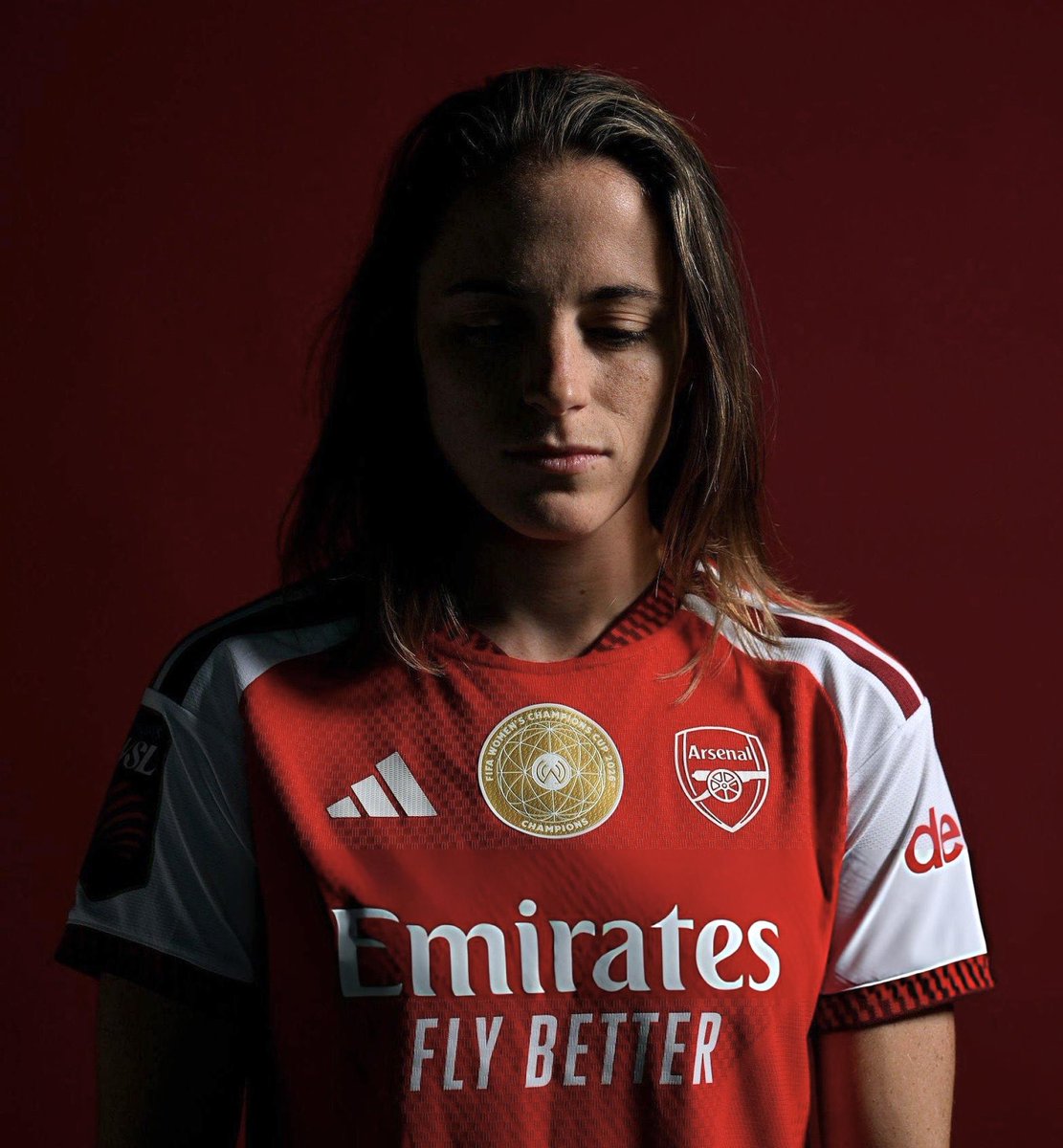 SHOWGOESONA's tweet photo. ᅠ
ᅠ
⁫ ‍‍ ‍  ‍  ‍┈┈     𝒐𝒏𝒂 𝒃𝒂𝒕𝒍𝒍𝒆.
⁫ ‍‍ ‍  ‍  ‍professional footballer 
 ‍‍ ‍  ‍  ‍for arsenal &amp; española
 ‍‍ ‍  ‍  ‍ ┈┈     ↻ and ♡
ᅠ
ᅠ https://t.co/lEU8V77ROz