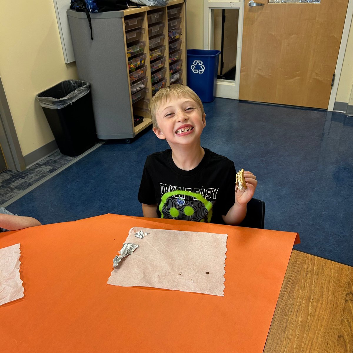 WMPublicSchools's tweet photo. 🍫Who Doesn't Love a Good S'More?
👑Our WM Summer School Students asked for 'S'more' fun, and we delivered! Making these delicious treats was a hit! The best part? Messy, Happy Smiles! 😊😋
#WMSummerSchool #WMES #WMRoyalPride https://t.co/fvklMyd9CJ