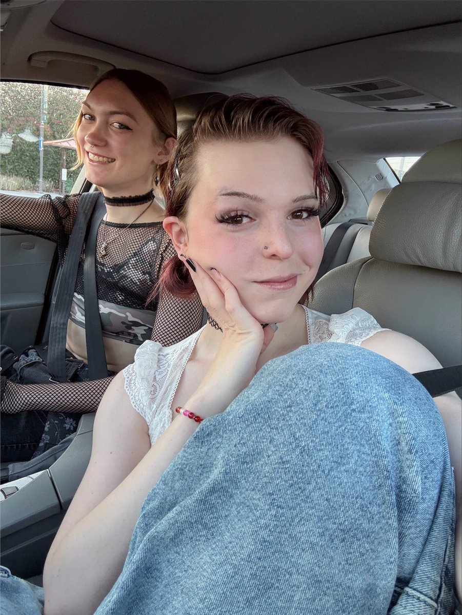 charloofers's tweet photo. on our way to make the transgender function even more transgender 🖤 https://t.co/O8lXsHwRtp