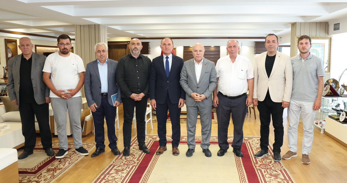 mehmetsekmen's tweet photo. Tokat Reşadiye Yolüstü Belde Belediye Başkanımız Mustafa Altın, Kartal Belediyesi’nden çalışma arkadaşım Osman Akpınar, Yolüstü Kültür ve Dayanışma Derneği Başkan Vekili Müslüm Akpınar, Reşadiye Belediyesi İmar Müdürü Mehmet Şahin kardeşlerim ve beraberindeki heyet belediyemizde ziyaretimize geldi. 

Kıymetli misafirlerimize nazik ziyaretlerinden dolayı teşekkür ediyorum.