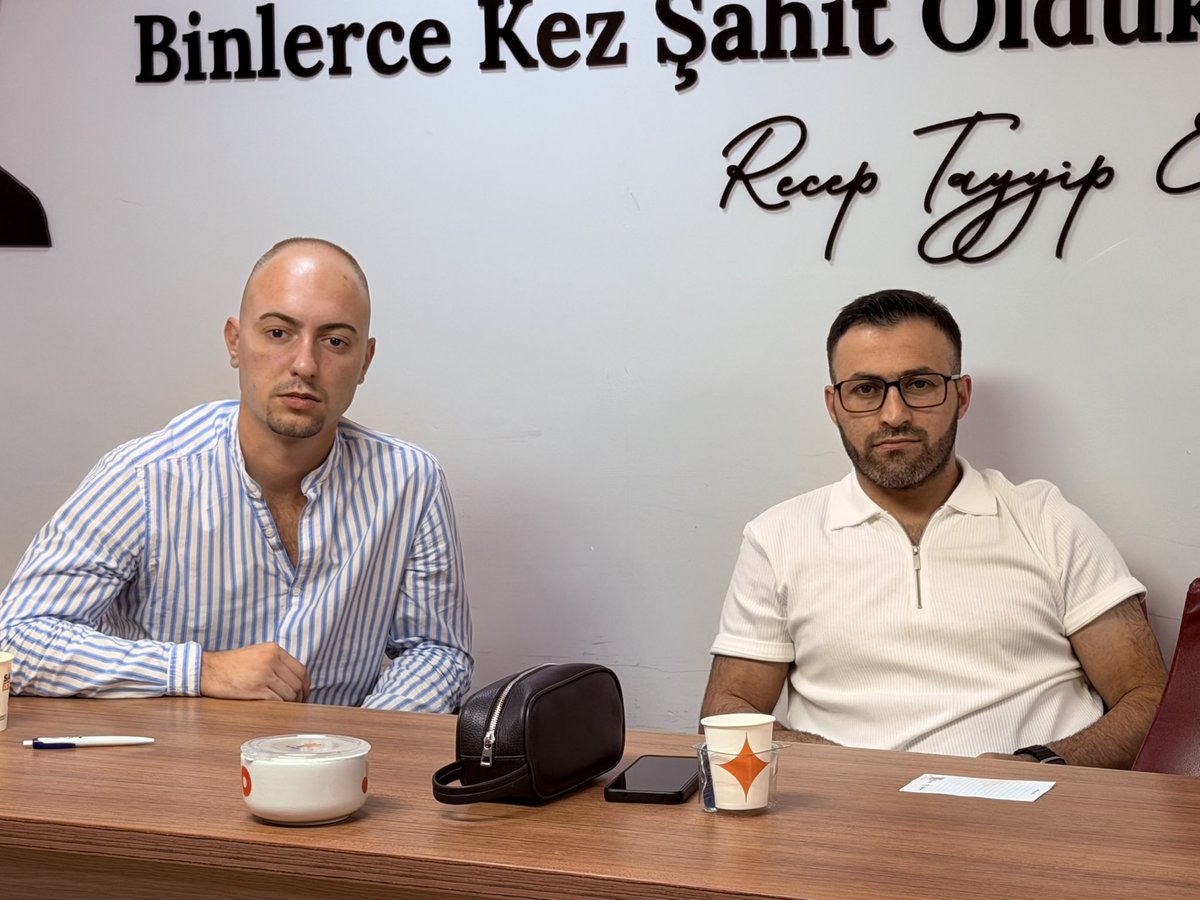 akgncbayrampasa's tweet photo. Haftalık Olağan Yönetim Kurulu Toplantımızı, İlçe Gençlik Kolları Başkanımız @altnbyfrht başkanlığında, teşkilat mensuplarımızın katılımıyla gerçekleştirdik. Toplantımıza İl Yönetim Kurulu Üyelerimiz @mustafabektasav ve @BlgeBahadr de iştirak etti.

İstişare ve planlamaların yapıldığı toplantımızın teşkilatımız ve gençliğimiz adına hayırlara vesile olmasını diliyoruz.

📍AK Parti Bayrampaşa İlçe Başkanlığı