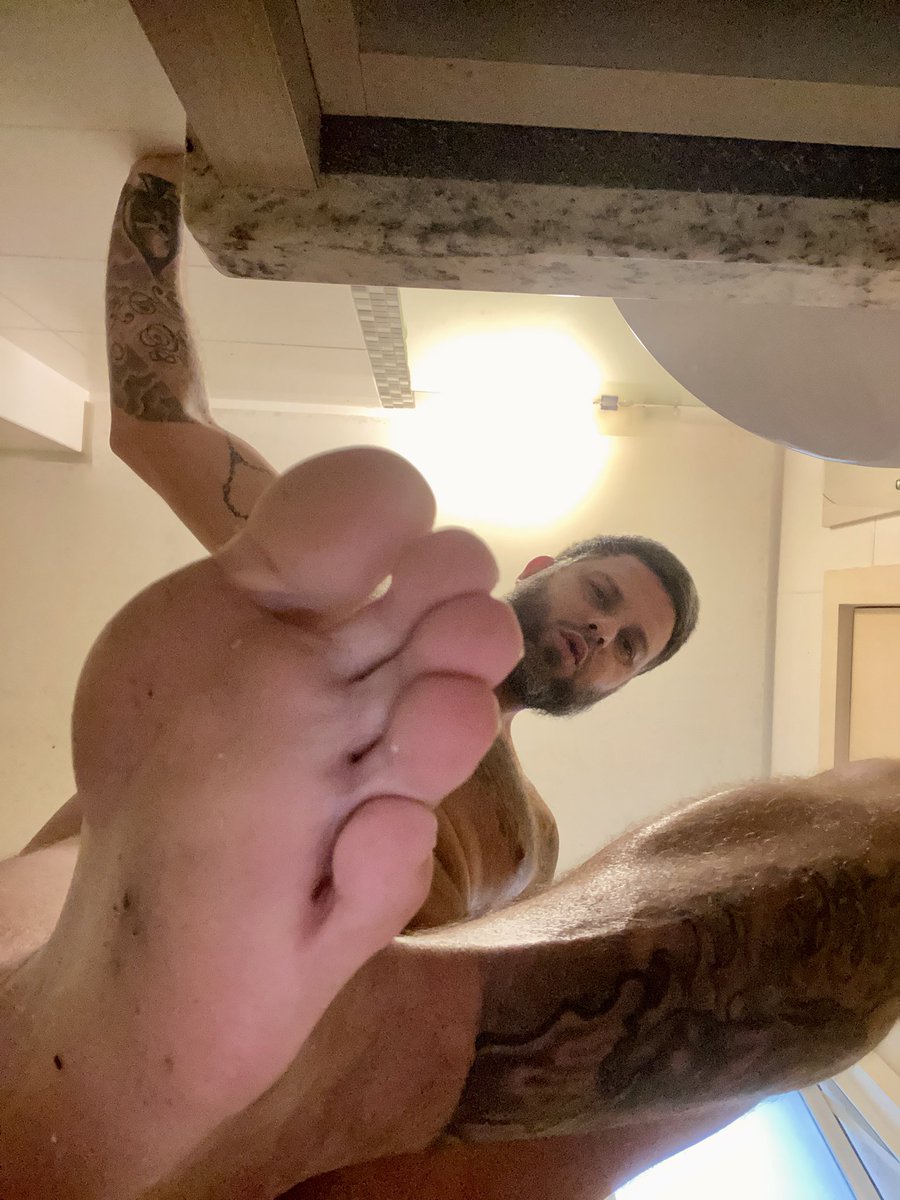HeitorTheodoro's tweet photo. 🔥🔗👉 https://t.co/EGOgoZ3XG0
.
.

#malefeet #feet #footfetish #footmaster #footporn #footfetishnation https://t.co/xwKVwVI1XS