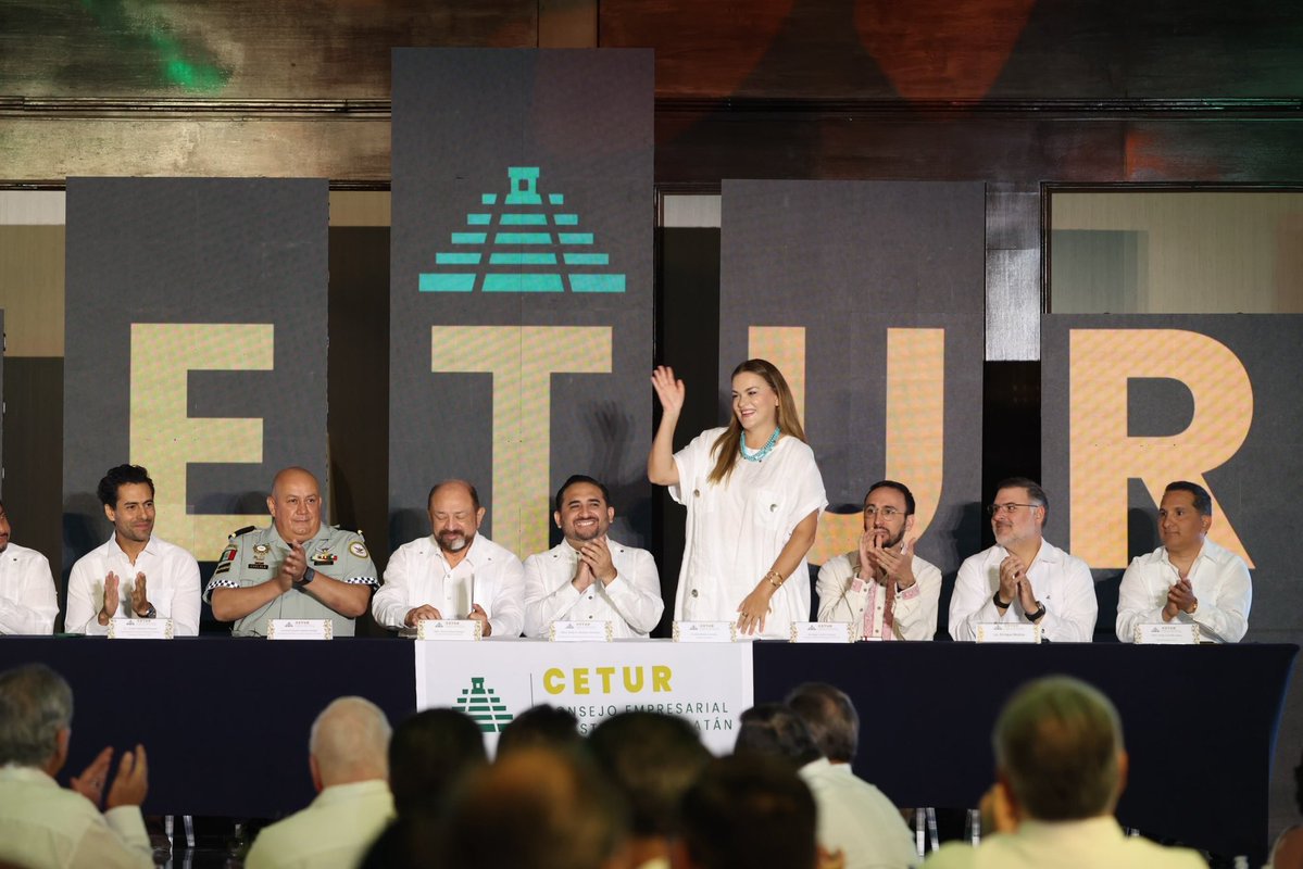 CeciliaPatronL's tweet photo. 🤝 Nuevo Comité Directivo de CETUR 2026-2027

Asistí a la toma de protesta del nuevo Comité Directivo del Consejo Empresarial Turístico de Yucatán (CETUR) para el periodo 2026-2027.

Deseo éxito a su presidente, Jordy Abraham Martínez, y a quienes integran este nuevo comité. Desde el Ayuntamiento de Mérida seguiremos trabajando en coordinación con el sector turístico para fortalecer un destino que genere más oportunidades para las familias y mayor confianza para quienes nos visitan.

#MéridaContigoEsMejor