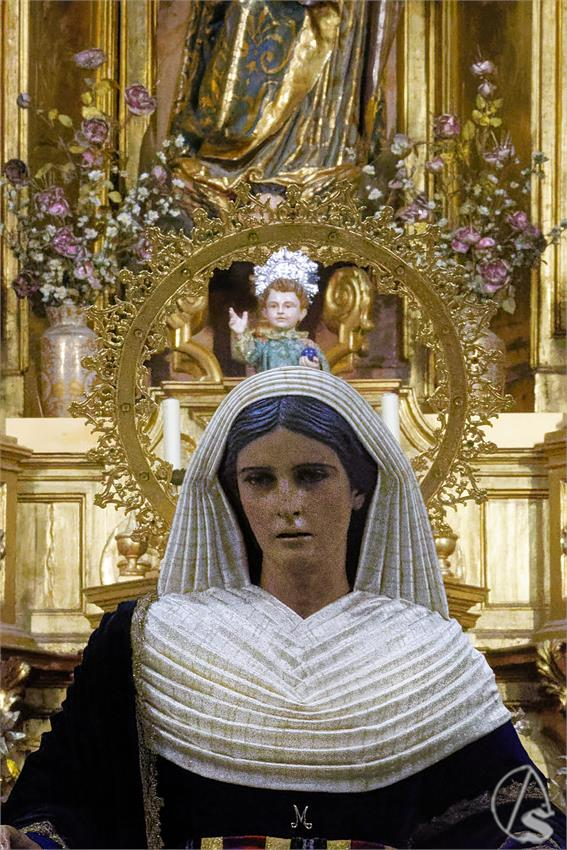 Lobo41015's tweet photo. 29 de julio. HONOR. Estaba todo el día currando para que el Barbas estuviera a cuerpo de rey en su casa. Por eso es patrona de la hostelería, de las litros fresquísimas y de las papas aliñás. https://t.co/ugvLPrS6ha