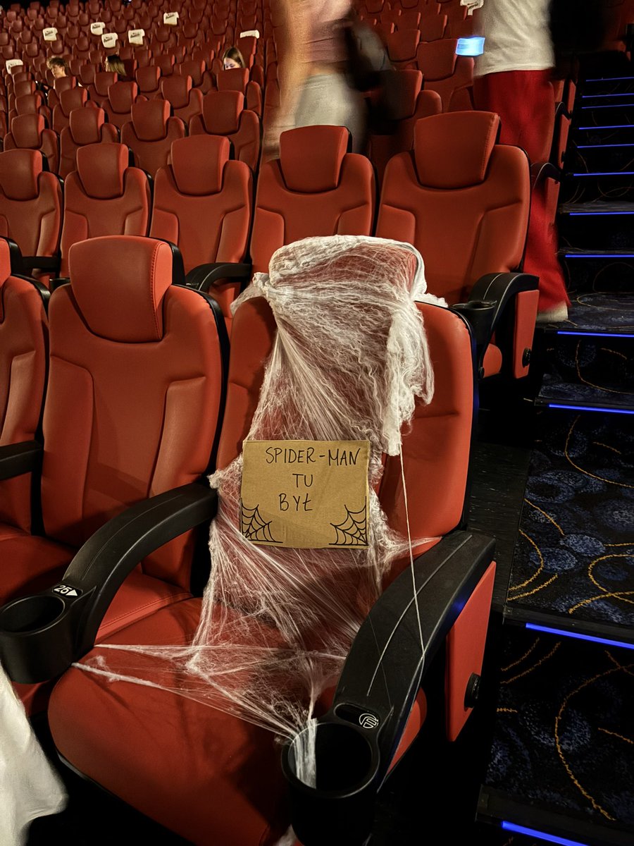 dudewhoisjulie's tweet photo. to najsłodsze co cinema city zrobiło https://t.co/JsWEHakD6R