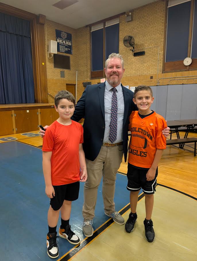 MTPSRasmussen's tweet photo. A heartfelt thank you to the Leonardo Grade School community for such a warm welcome at our "Meet the Principal" Night! It was wonderful meeting so many of our students, families, and staff.
#MTPSPride @mtpspride #LeonardoGradeSchool https://t.co/kv7mVgeA6c